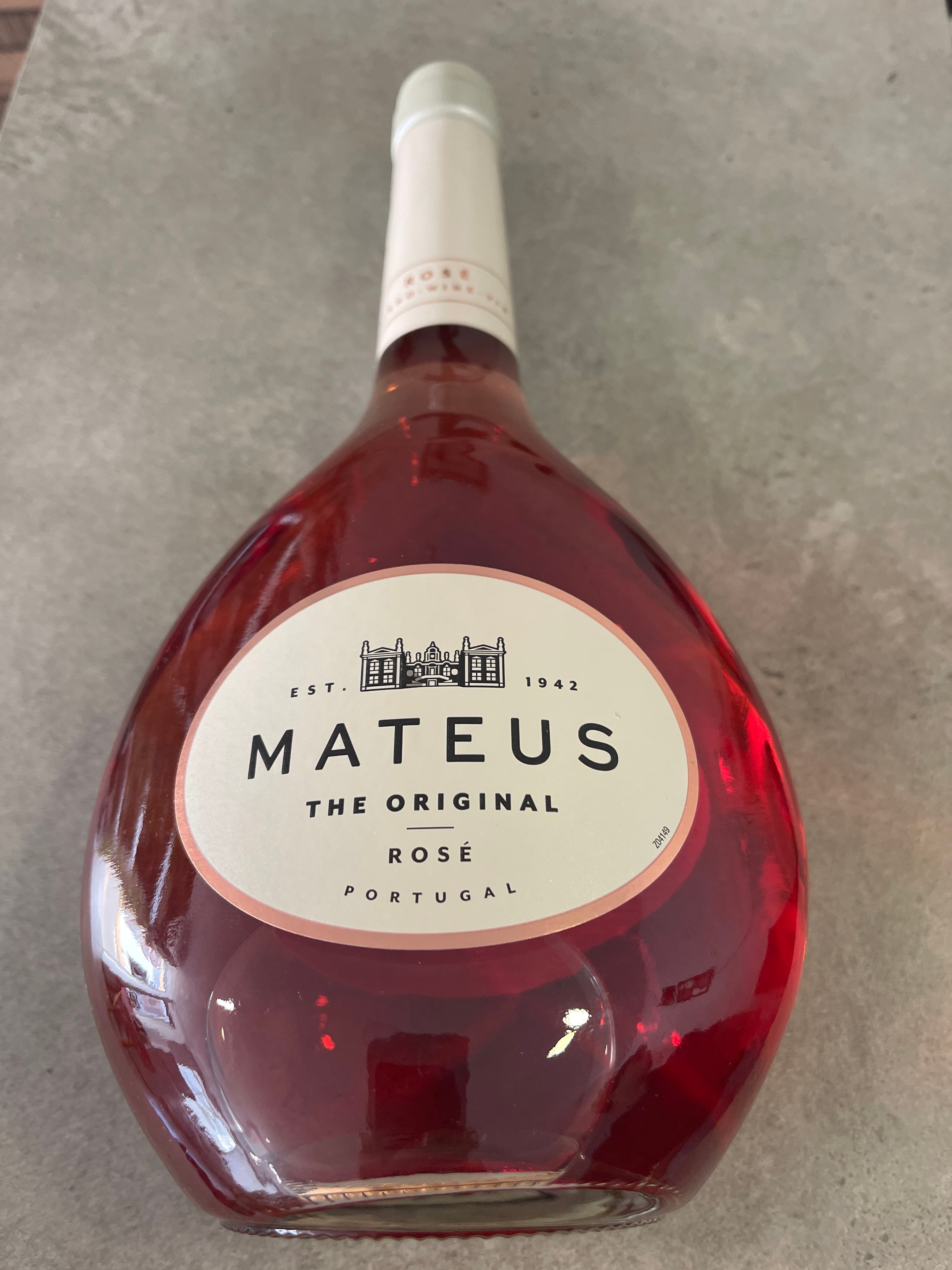 Garrafa de Mateus Rosê
