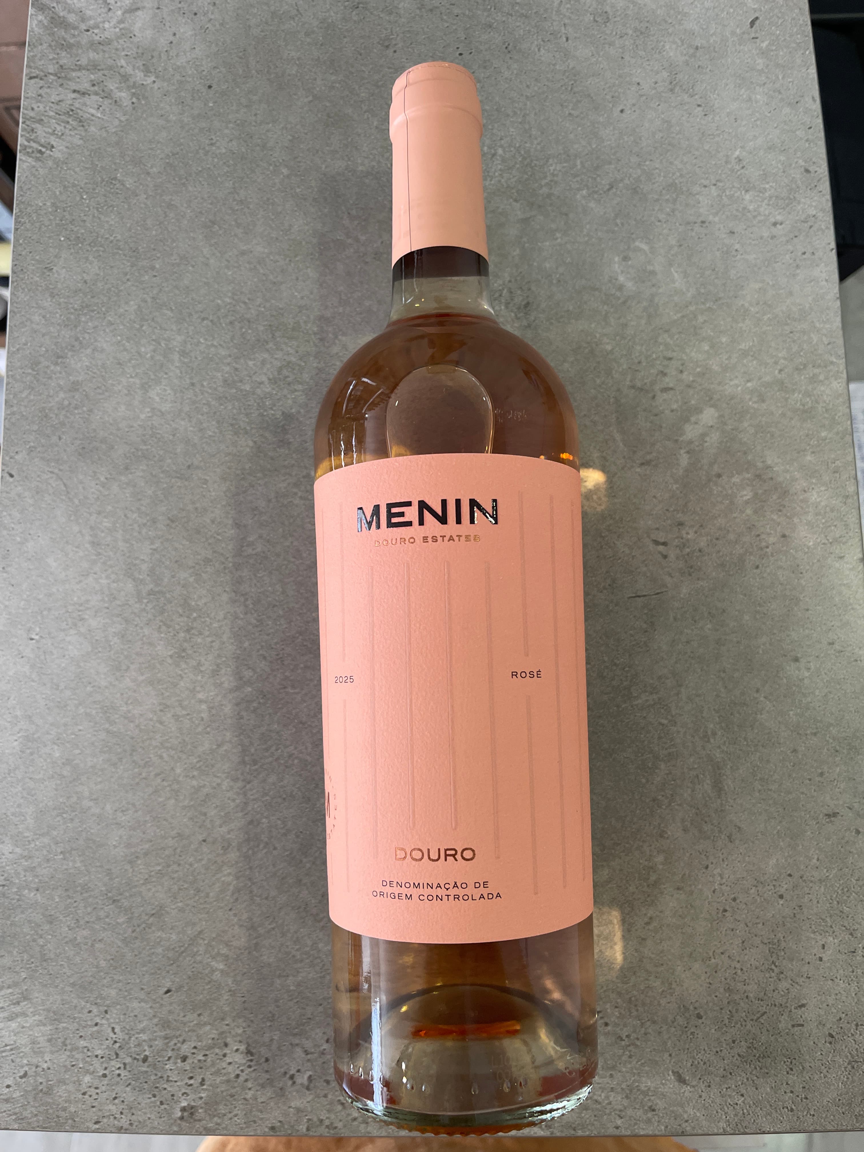 Garrafa de Menin Rosê